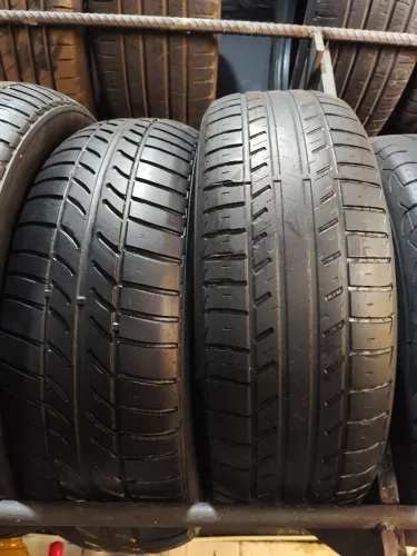 2 Pneus 205/65/15 Harmonic Meia vidas.