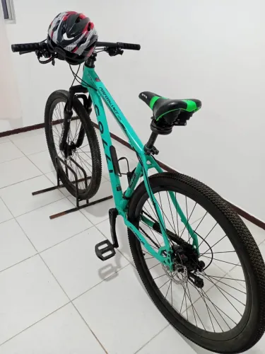 Bike Colli Aro 29 Alumínio 18 Marchas Shimano + Capacete + Cadeado