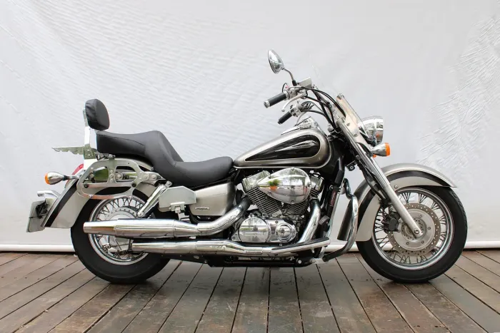 HONDA SHADOW 750