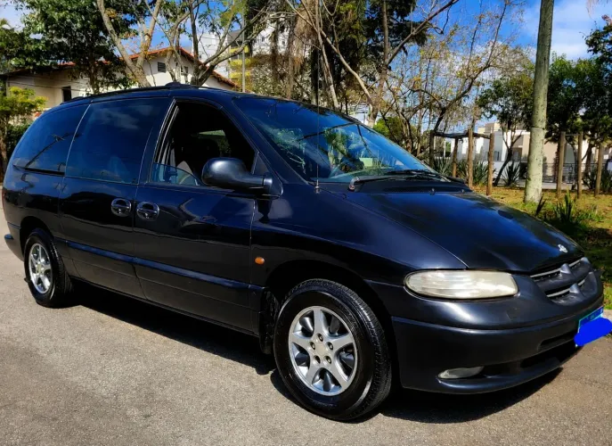 Chrysler Grand Caravan LE 3.3 AUT 2000