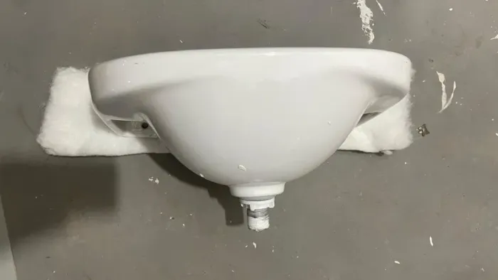 Vendo pia de banheiro