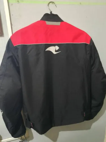 Vende-se jaqueta masculina motoqueiro com proteção tamanho m marca Race tech nova