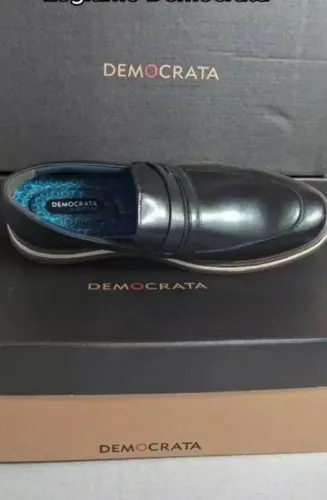 Sapato Social Democrata Couro Nº 41 - usado 1 vez (estado novo)