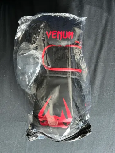 Luva venum vermelha + bandagem