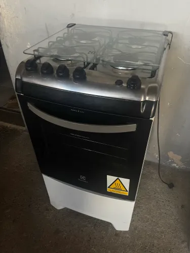 Vendo fogão funcionando perfeitamente 