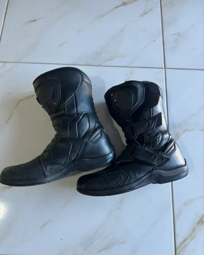 Bota Impermeável Alpinestars Radon Drystar Preta Couro - Tam 40/41