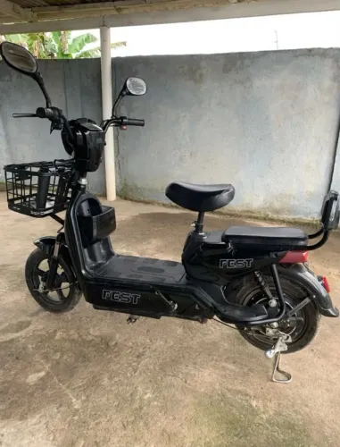 Scooter elétrica