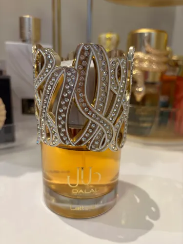 Desapego Perfume Árabe Dalal Lattafa