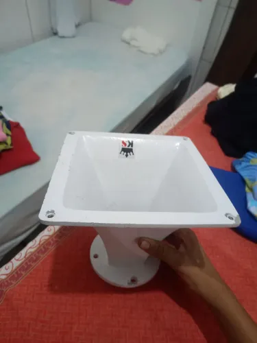 Corneta de som seminova em bom estado