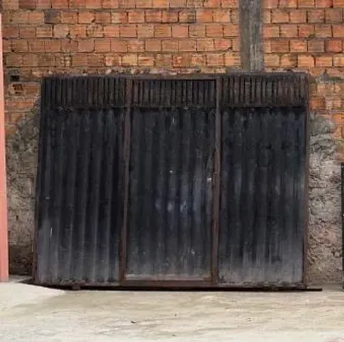Portão de ferro
