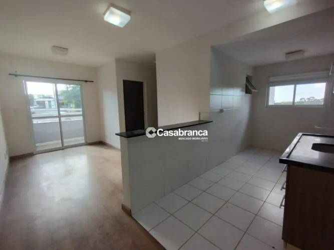 Apartamento com 2 quartos, sendo 1 suíte, sala com sacada à venda, 54 m² por R$ 290.000 -