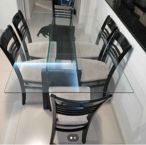 Mesa com 6 cadeiras troco por mesa menor 