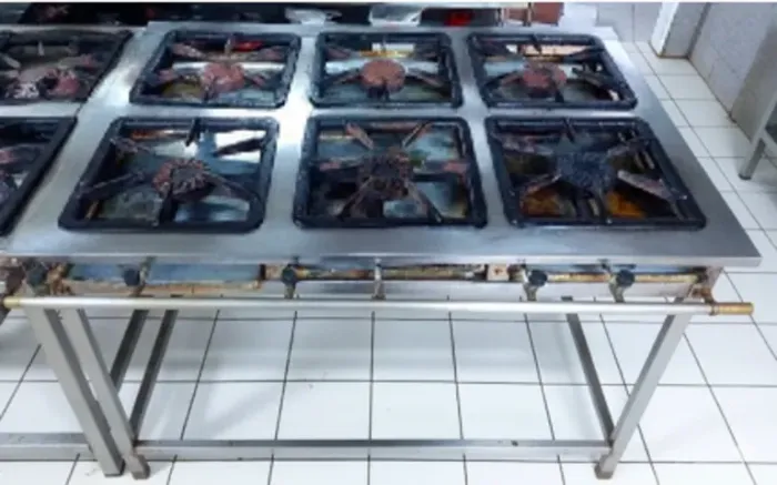  [DESCONTÃO] Fogão Industrial Profissional 6 bocas - 3x R$233 no cartão de crédito