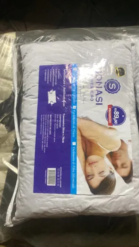 Vendo travisseiro acima de 50 par faço 23 reais o par