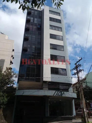 Sala Aérea semi-mobiliada para alugar com recepção, 03 salas, 02 banheiros, divisórias, pi