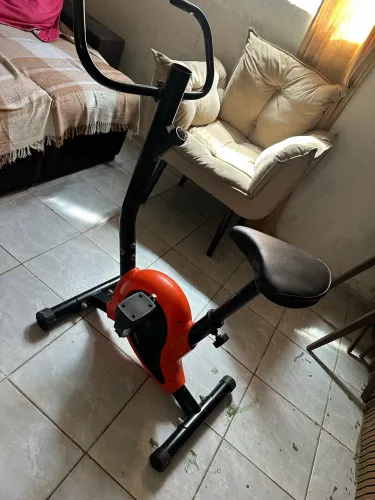 Bicicleta de academia 