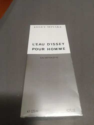 Issey miyake