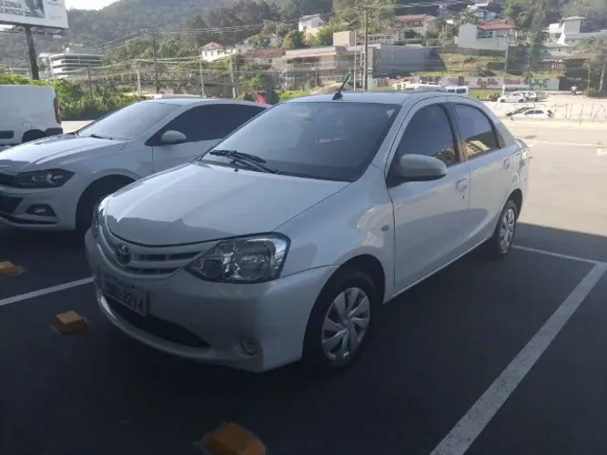 Toyota Etios XS Sedan 1.5 Flex 16V 4P Aut. 2017