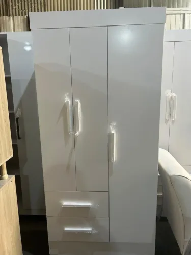 Guarda roupa branco - entregamos