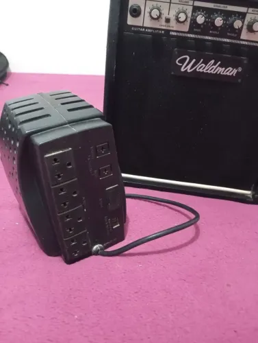 Amplificador de guitarra Waldmar GA-25R