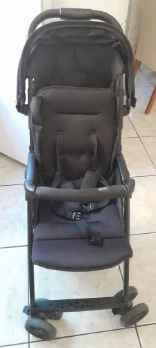 Carrinho de bebê + cercadinho