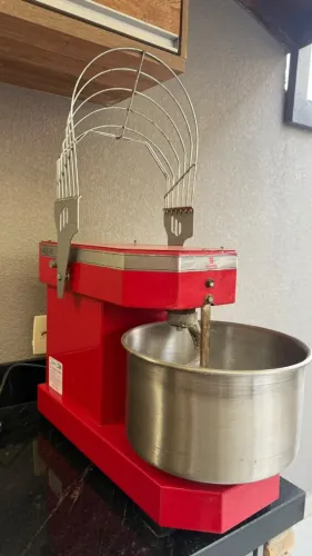 Amassadeira Espiral Braesi AES-05 Profissional 5kg
