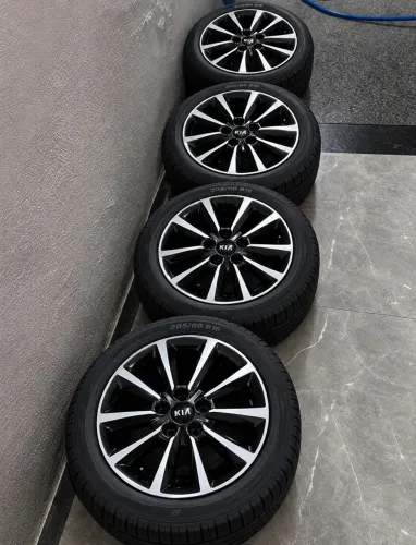Rodas 16 5x114 com pneus novos