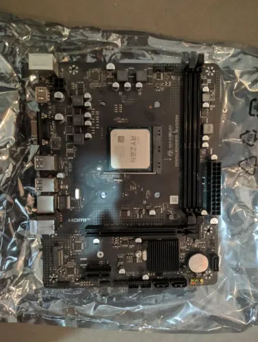 Placa mãe MAXSUN CHALLENGER B450M FUNCIONANDO COM DETALHE