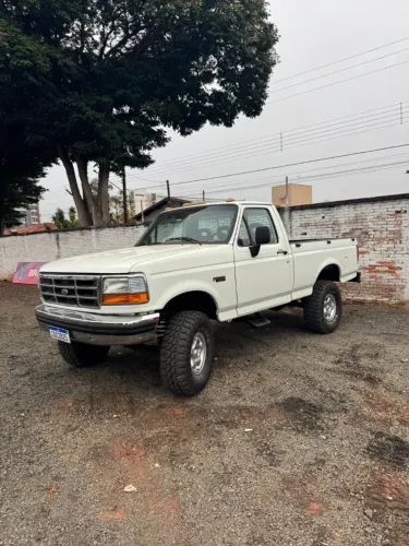 Ford F-1000 Regular Cab. 4.9i 1998