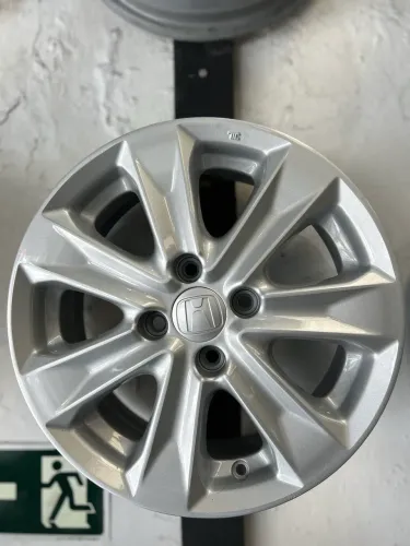 Jogo de Rodas Aro 15 Honda Fit 4x100 Prata