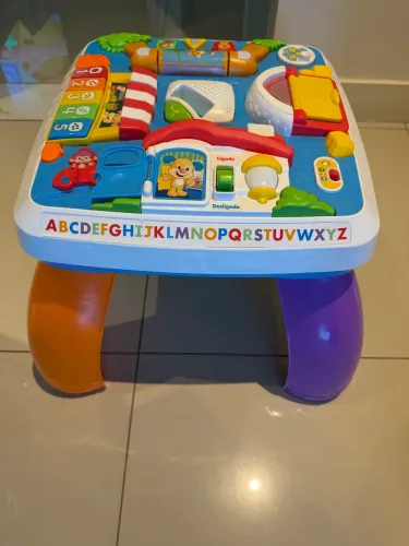 Mesa bilíngue infantil 