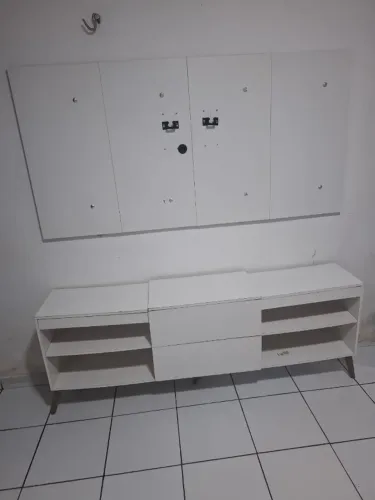 RACK COM PAINEL BRANCO