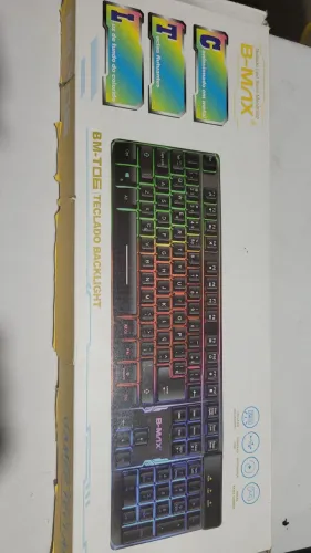 Teclado B-max semi-mecânico