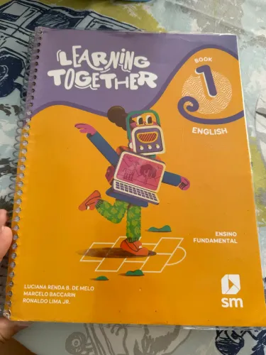 Livro Learning together 1 (usado)
