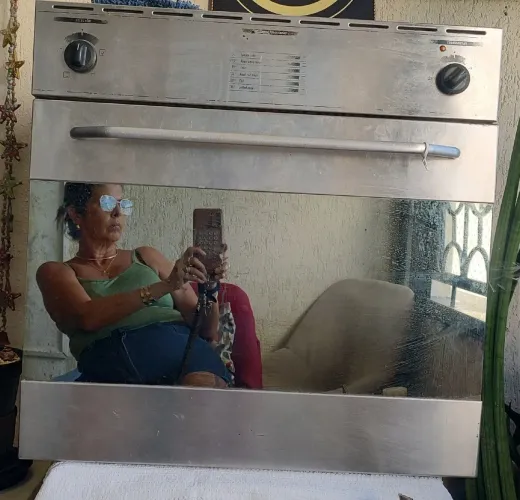 Vendo forno elétrico 220w