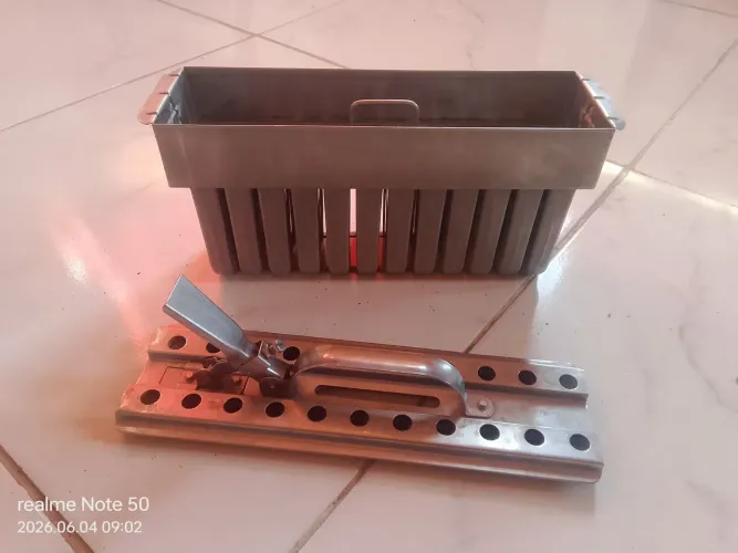 Forma de picolé em inox 24 unidades.