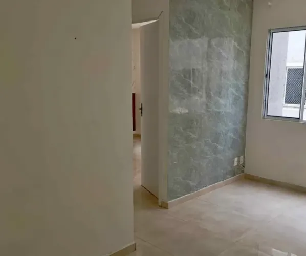 Procuro quarto pra alugar próximo mercadinho Almeida