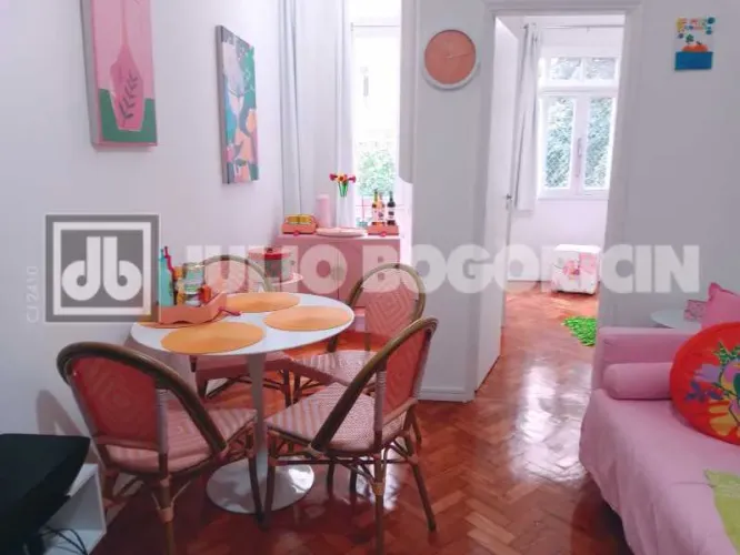 Apartamento : Padrão / Residencial / Copacabana
