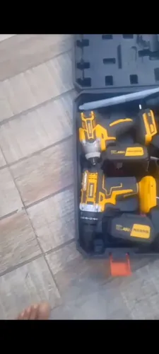Kit martelete duas parafusadeiras lixadeira a bateria