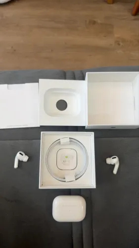 AirPods Pro Original Apple - Para Peças ou Recondicionamento (LEIA A DESCRIÇÃO)