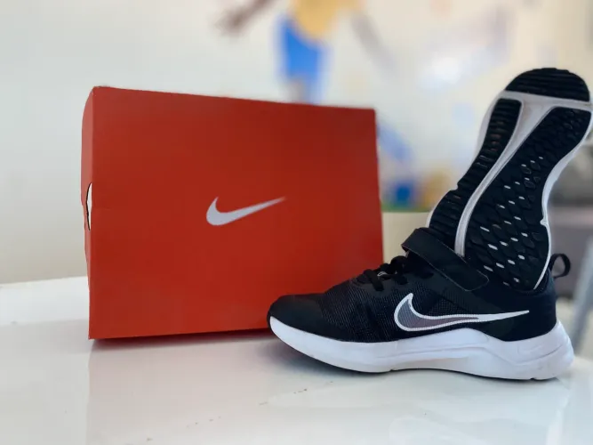 Nike Downshifter 12 novíssimo 