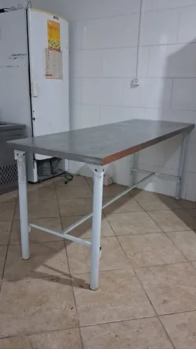Mesa inox para cozinha industrial 