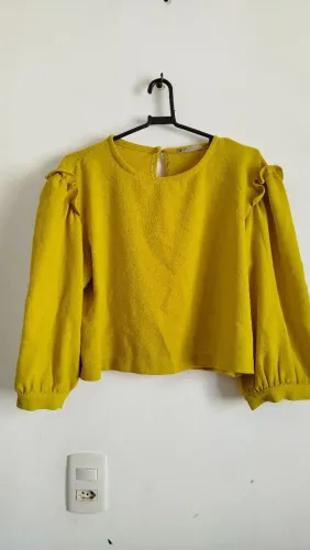 Blusa amarelo mostarda