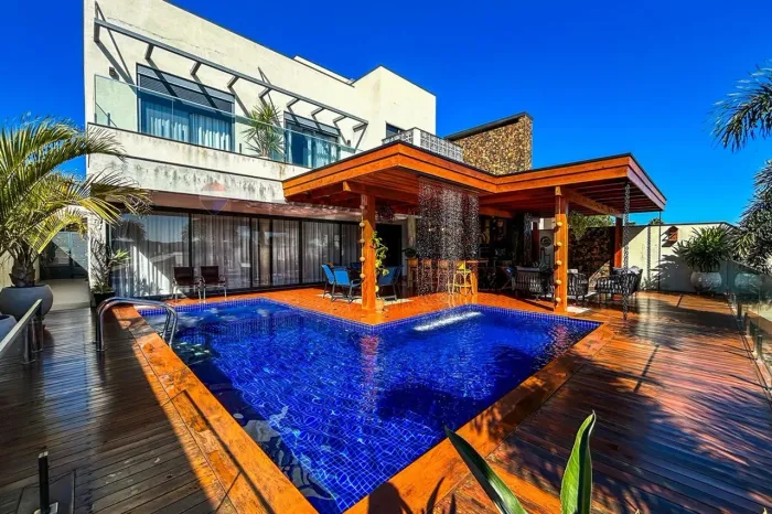 Casa à Venda com 4 Suítes no Condomínio Lago da Barra em Jaguariúna