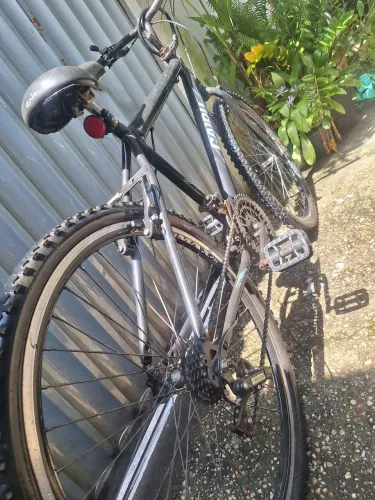 BICICLETA ARO 26 CALOI, 7 MARCHAS EM ÓTIMAS CONDIÇÕES PRA VC