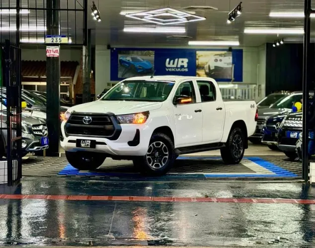 Toyota Hilux CD 4X4 2.8 Diesel Mec. 2022