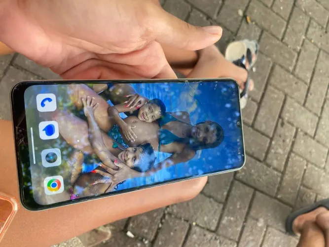 Realme c63