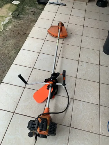 Roçadeira nakasaki 73cc