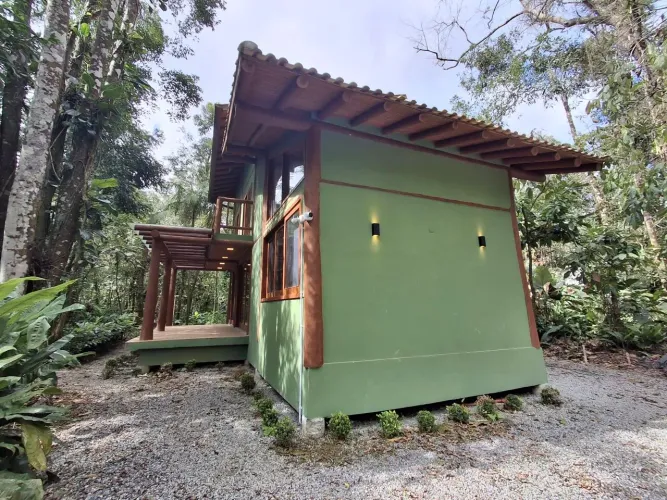 Casa Nova em Condomínio no Sertão de Camburi | Venda