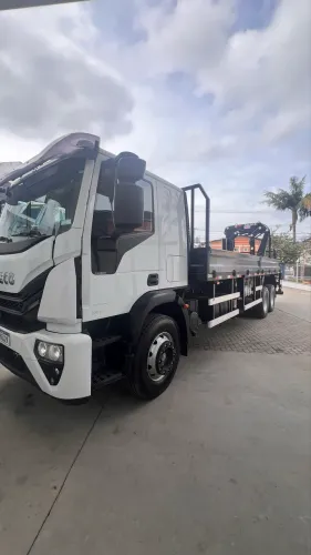VENDO IVECO TECTOR 24 320 CL